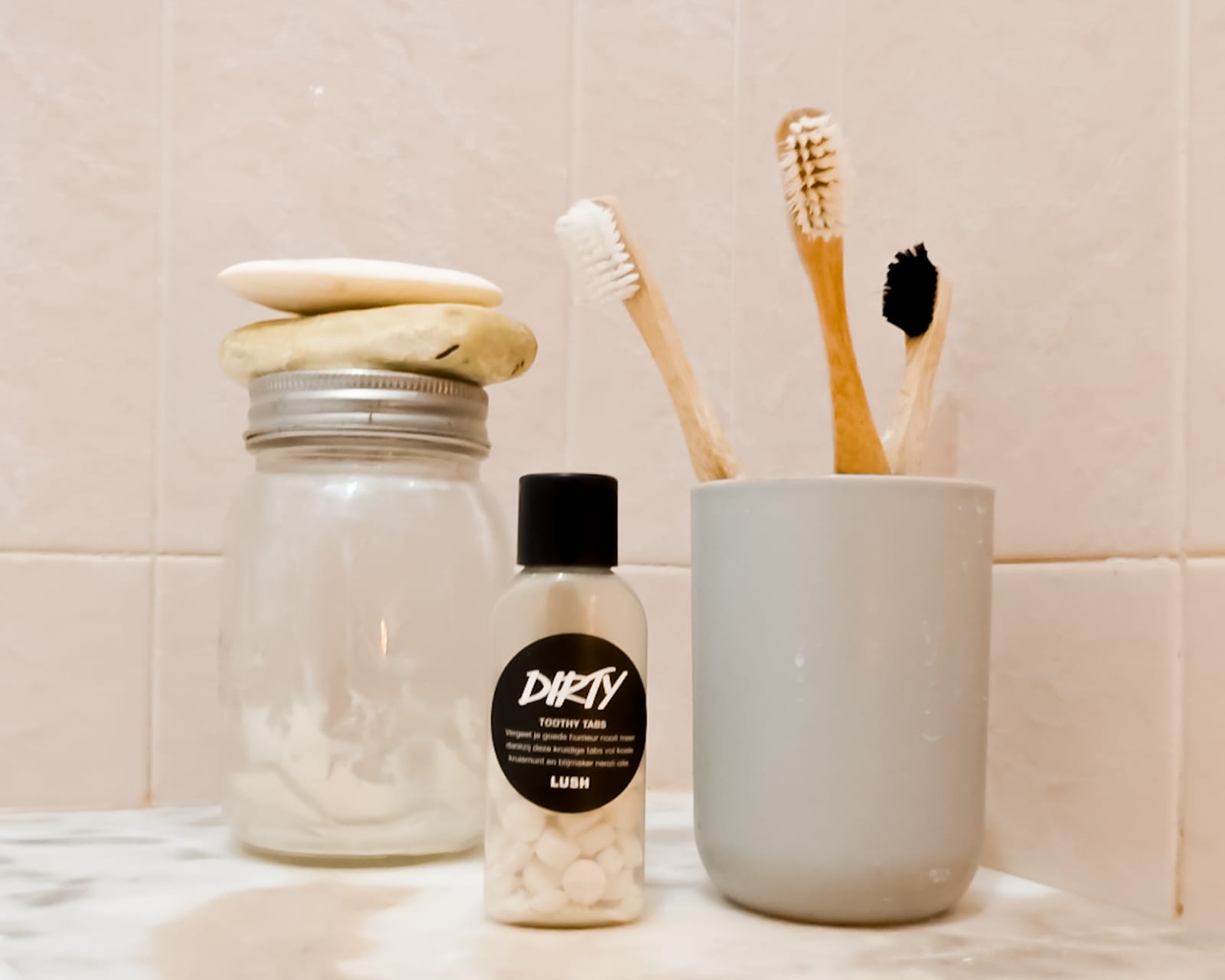 6 Tips For a Plastic Free Bathroom