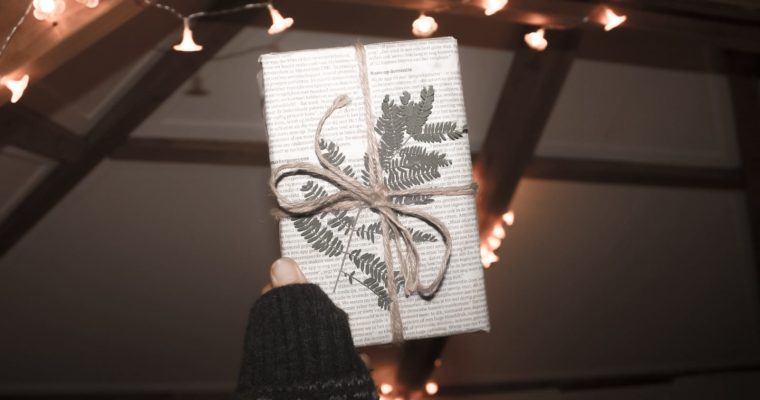 10 Sustainable Gift Ideas for the Holidays